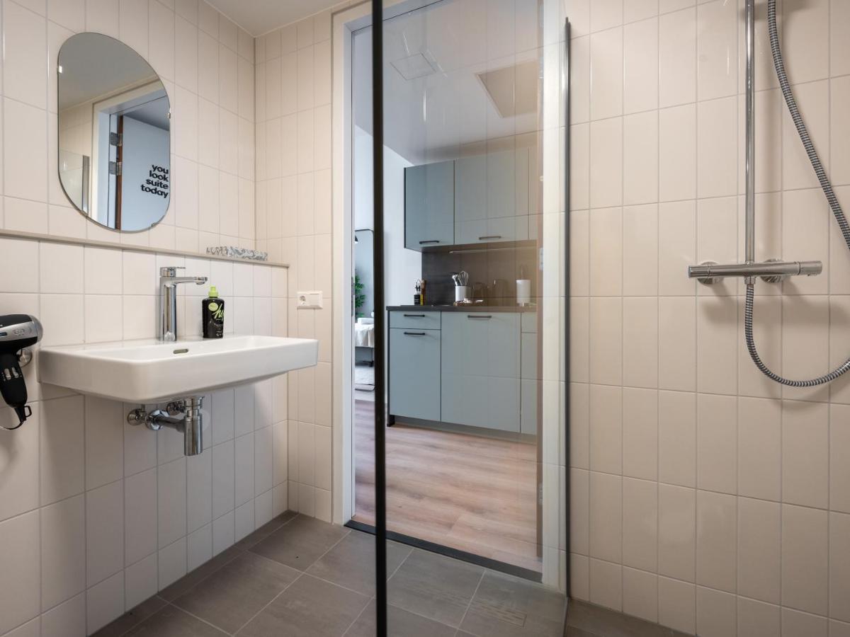 Limehome Eindhoven Gashouder מראה חיצוני תמונה