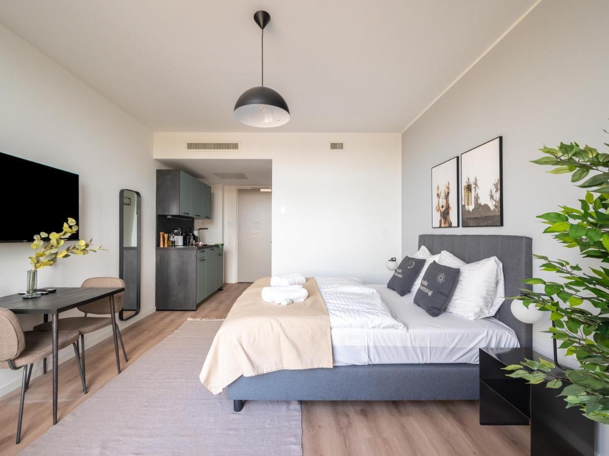 Limehome Eindhoven Gashouder מראה חיצוני תמונה