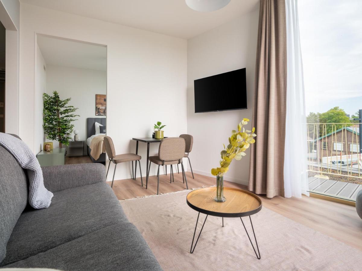 Limehome Eindhoven Gashouder מראה חיצוני תמונה