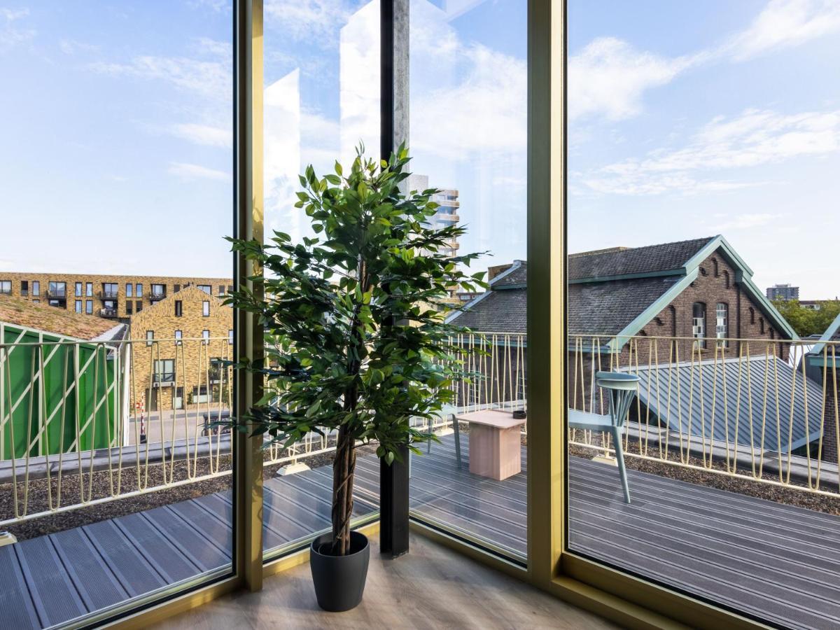 Limehome Eindhoven Gashouder מראה חיצוני תמונה